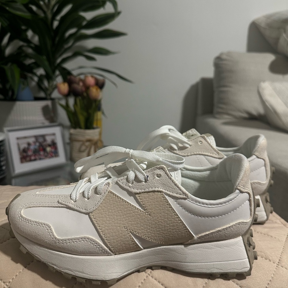 New Balance Women's White and Beige Athletic Shoes